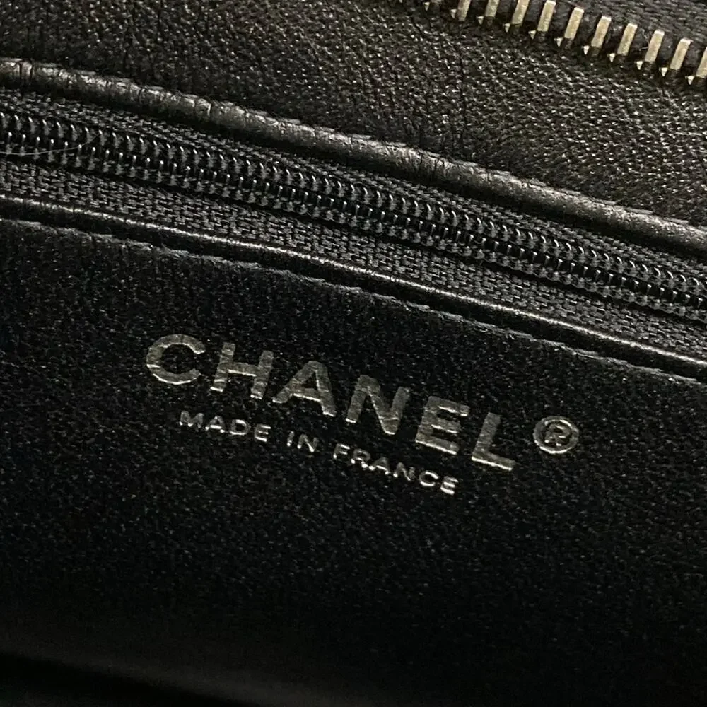 Chanel Caviar Medallion Tote Tote Bag A01804